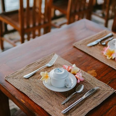 Dini D'Nusa Lembongan Hotel Ngoại thất bức ảnh